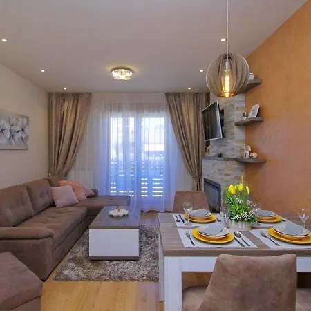 Luxury Kalman Centar Apart Otel Zlatibor